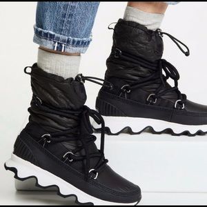 Sorel Kinetic Boot - Black/White